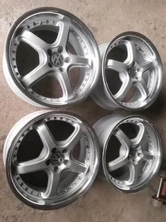 Clean 17 inch Rims