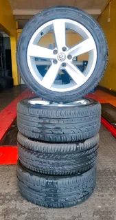 Clean Original 16&#34; VW POLO RIVAZZA WHEELS