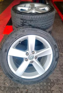 Clean Original 16&#34; VW POLO RIVAZZA WHEELS