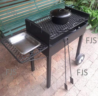 Custom  Fjs  Drum Braais, Sheet Metal Braais, Braai Trolleys, Fire Pits, Pizza Cookers, Camp Braais