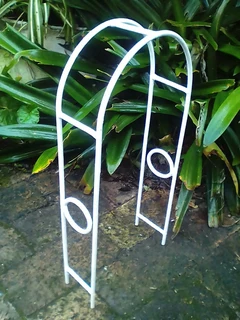CUSTOM  FJS  GARDEN ARCHES , TRELLIS, OBELISKS, CLIMBER STRUCTURES, TOPIARIES, PERGOLAS,