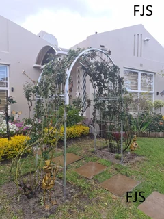 Custom  Fjs  Garden Arches , Trellis, Obelisks, Climber Structures, Topiaries, Pergolas,