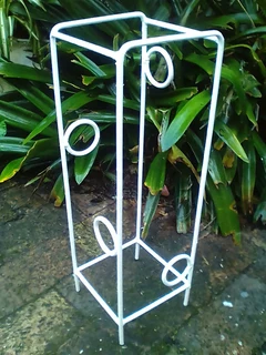 CUSTOM  FJS  GARDEN ARCHES 2, TRELLIS, OBELISKS, CLIMBER STRUCTURES, TOPIARIES, PERGOLAS