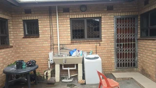 Outbuilding for rent