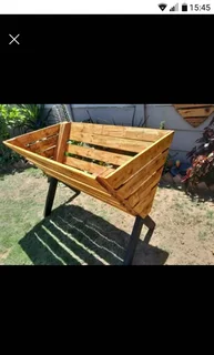 Bargain garbage holder