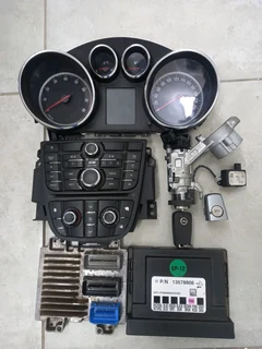 Opel Astra J 1.4T A14NET Lockset