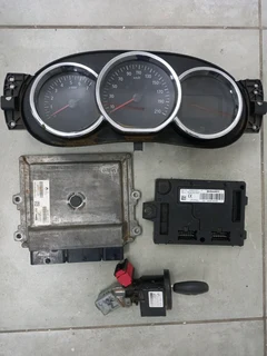 Renault Sandero 0.9t HB4A Lockset