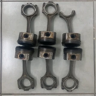 Toyota Lexus 1UZ Piston and Conrod