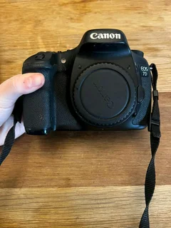 Canon 7D DSLR Camera R7000.00