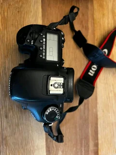 Canon 7D DSLR Camera R7000.00