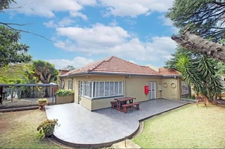 NO DEPOSIT WATER INDEPENDENT SOLAR POWER RANDBURG AREA - R3000 single