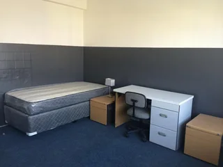 NO DEPOSIT SOLAR POWER AND BOREHOLE WATER R2400  Houghton Furnished or unfurnished