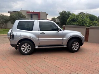 2009 Mitsubishi Pajero SUV