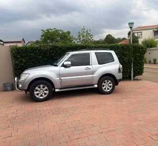 2009 Mitsubishi Pajero SUV