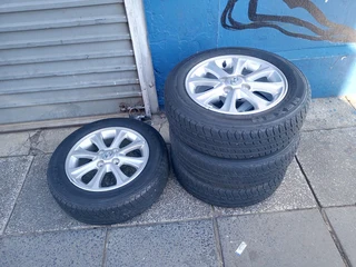 A Set of 14 inche Hyundai Original mags Rims