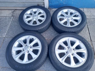 A Set of 14 inche Hyundai Original mags Rims
