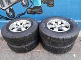 A Set of 16inches Toyota Fortuner