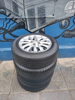 A set of 15inche Toyota Etios original mags Rims 4x100 Pcd