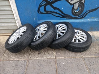 A set of 15inche Toyota Etios original mags Rims 4x100 Pcd