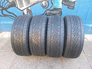 A Set Of Tyres Continenal 265/60 R18