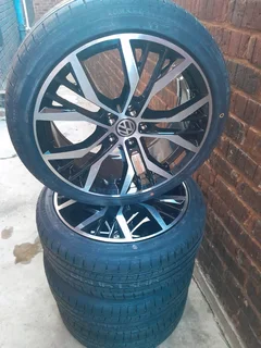 A Set of 17inche Rims and TYRES Polo TSI and Polo Cross 5x100 Pcd