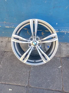 One Single Rim 20inche BMW 5x120 Pcd Original mag