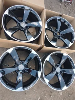 A Set of Rims 19inche Audi A3, A4, A5 Original mags