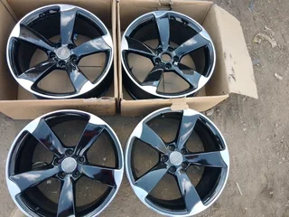 A Set of Rims 19inche Audi A3, A4, A5 Original mags