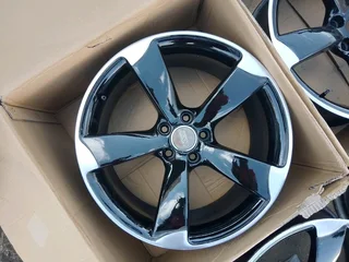 A Set of Rims 19inche Audi A3, A4, A5 Original mags