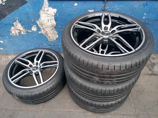 A Set of Rims And Tyres 19inche AMG Mercedes Benz