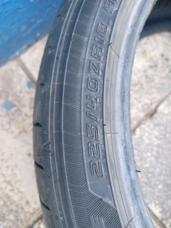 One Single TYRES 225X40 R18 Brand new