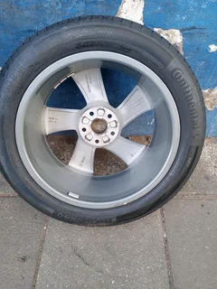 One Single Rim and TYRES 18inche Audi Q2