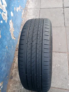 One Single Rim and TYRES 18inche Audi Q2