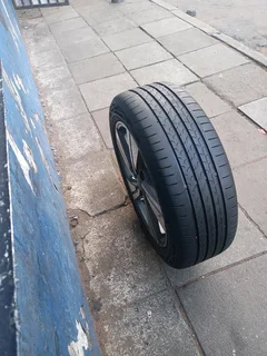 One Single Rim and TYRES 18inche Audi Q2