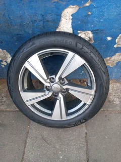 One Single Rim and TYRES 18inche Audi Q2