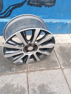 One Single Rim 21inche Range Rover Sport OEM