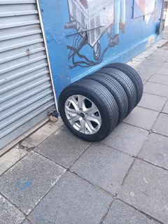 A Set of 16inche Rims And TYRES Ford Ecosport
