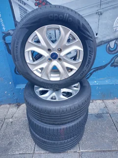 A Set of 16inche Rims And TYRES Ford Ecosport