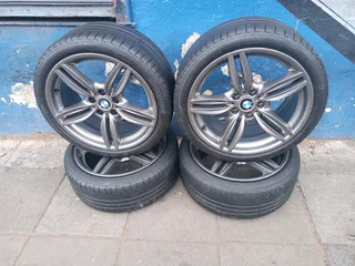 A Set of 19inche Rims And TYRES BMW F30 5X120