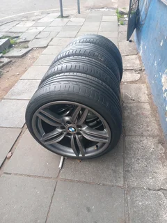 A Set of 19inche Rims And TYRES BMW F30 5X120