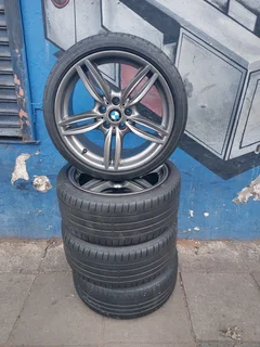 A Set of 19inche Rims And TYRES BMW F30 5X120