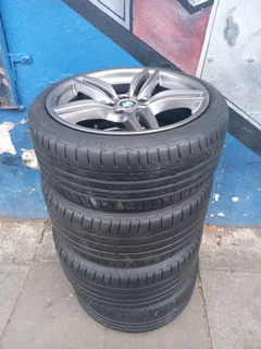 A Set of 19inche Rims And TYRES BMW F30 5X120