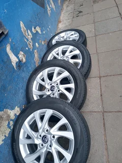 A Set Of 16inche Rims And Tyres Toyota Professional Original Mag