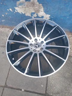 One Single Rim 21inche Mercedes Benz MLE Original mag