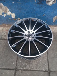 One Single Rim 21inche Mercedes Benz MLE Original mag