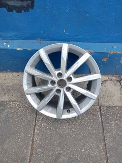 One Single Rim 16inche Polo TSI 5x100 Pcd Original mag