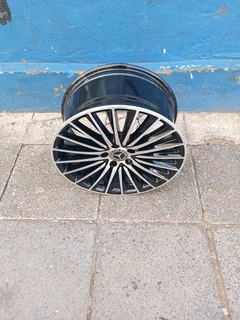 One Single Rim 19inche AMG Mercedes Benz Original mag 5X112 PCD