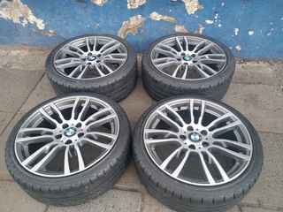 A Set of Rims And TYRES 19inche BMW F30 and BMW E90 Original mags
