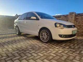 2014 Volkswagen Polo Vivo Sedan 1.6 comfortline.