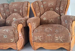 Reduced  6 Seater Lounge Suite